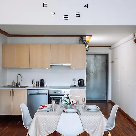 Modern & Luxury Loft - Book Now, Apartment